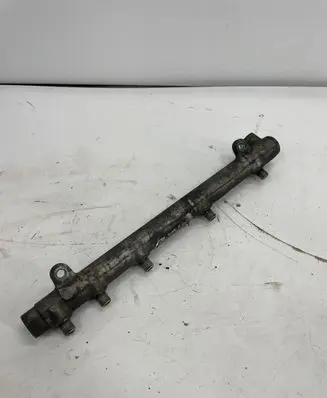 Fuel main line pipe