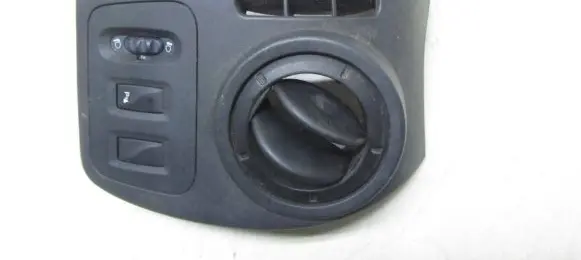 Renault Master III Dashboard side air vent grill/cover trim