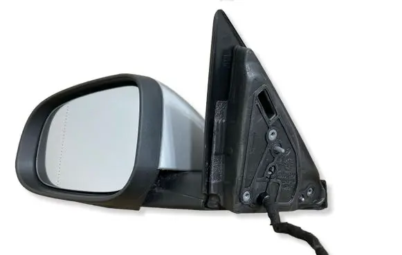 Volvo C30 Front door electric wing mirror 3303029