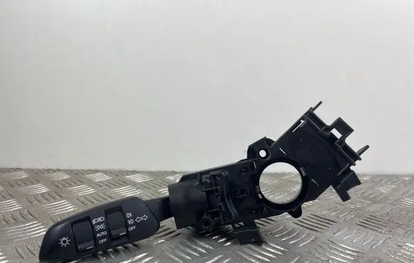 SsangYong Rexton Indicator stalk 8591035130