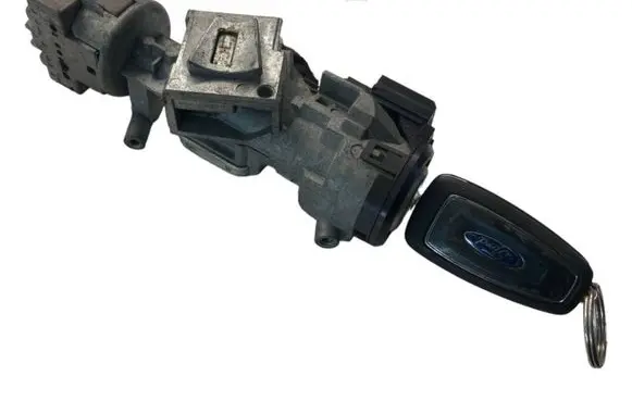 Ford C-MAX II Ignition lock 3M513F880AE