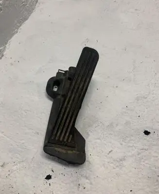 Volkswagen Golf V Accelerator throttle pedal 1K2721503M 6PV00874500