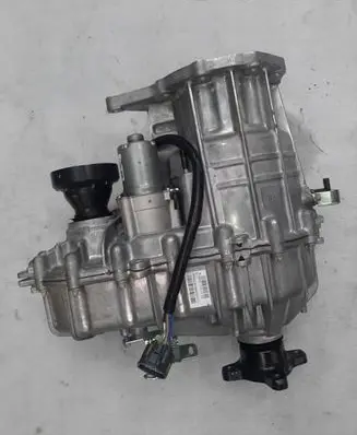 Gearbox transfer box case