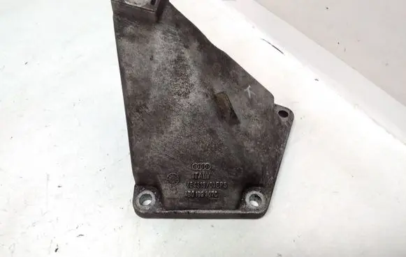 Audi A6 S6 C5 4B Engine mounting bracket 4B0199307C