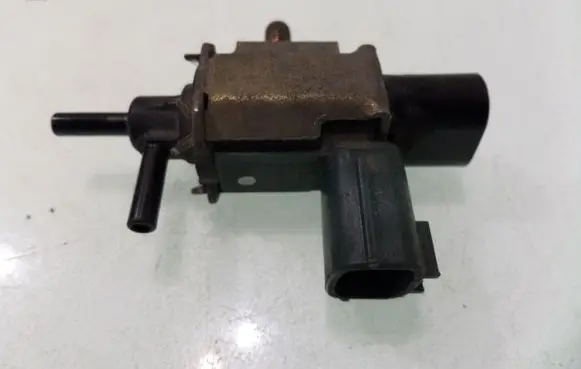 Mazda 6 Vacuum valve K5T46593RF5D K5T46593