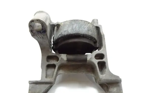Mazda CX-5 Engine mount vacuum valve 