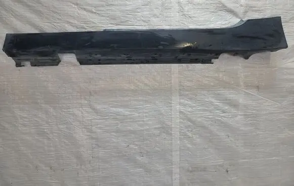 BMW Z4 E89 Side skirt front trim 51777192057