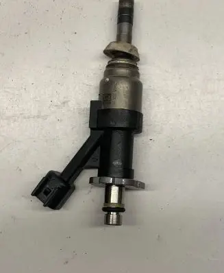 Chevrolet Camaro Fuel injector 12709470
