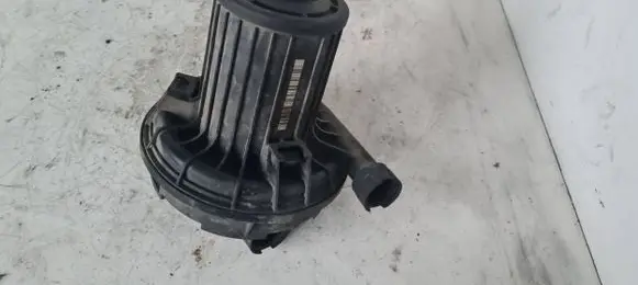 Audi A4 S4 B7 8E 8H Secondary air pump 06A959253B
