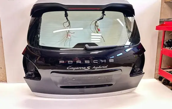 Porsche Cayenne (92A) Tailgate/trunk/boot lid