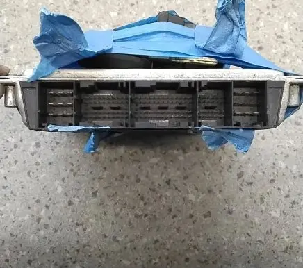 BMW 5 E39 Engine control unit/module 7785540 28RTE449 0281001830
