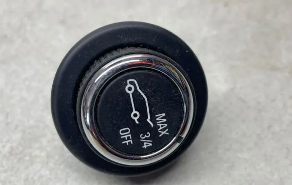 Opel Insignia A Tailgate opening switch 13326409