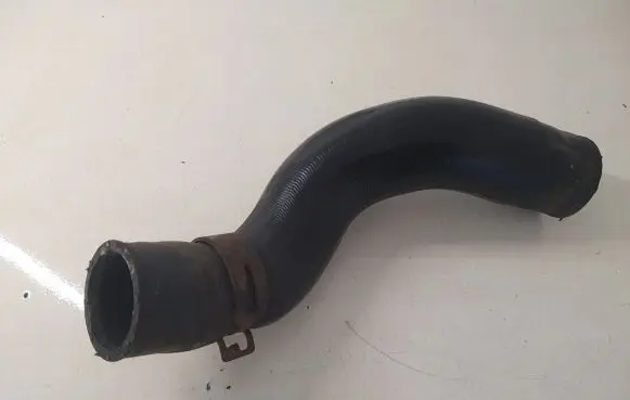 Toyota Auris 150 Engine coolant pipe/hose