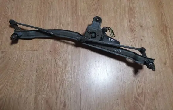 Volkswagen Jetta II Front wiper linkage and motor