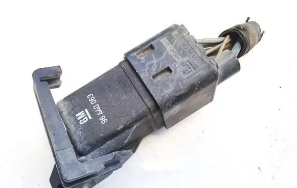 Chevrolet Cruze Glow plug pre-heat relay 96440063 0281003041