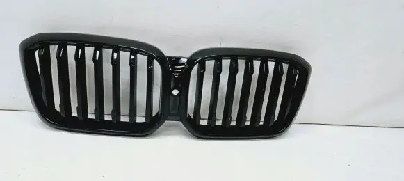 BMW X3 G01 Front bumper upper radiator grill 10627111