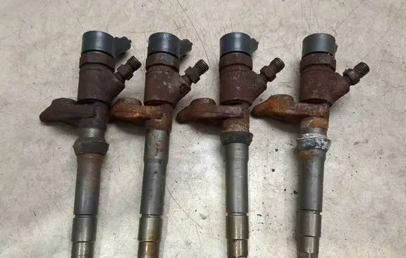 Peugeot Boxer Fuel injectors set 0445110418