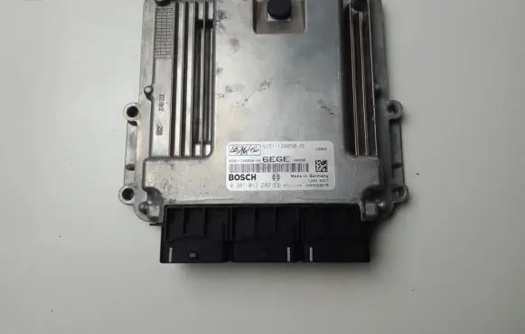 Land Rover Discovery Sport Engine control unit/module 6G9112A650AE