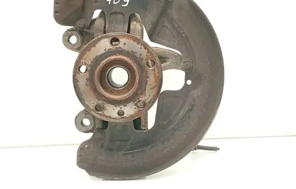 Volvo V70 Front wheel hub spindle knuckle