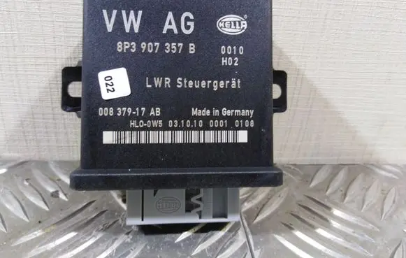 Audi A3 S3 8P Light module LCM 8P3907357B