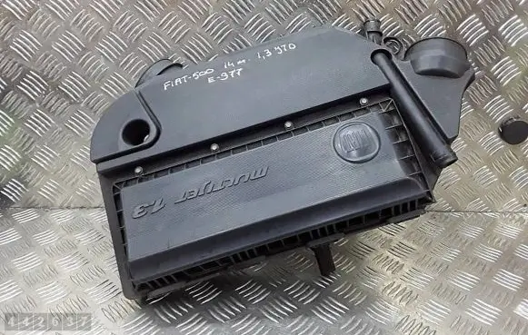 Fiat 500L Air filter box