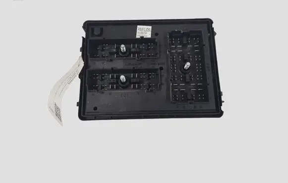 KIA Carens II Fuse box set AK3142 03237M
