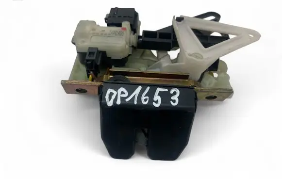 Volvo XC70 Tailgate/trunk/boot lock/catch/latch 30716331