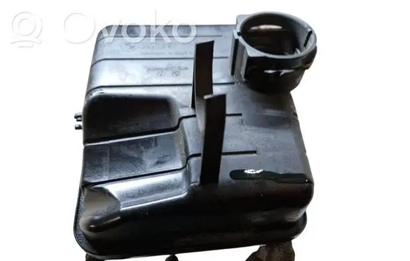 BMW 5 F10 F11 Intake resonator 13718512249 1371851224901