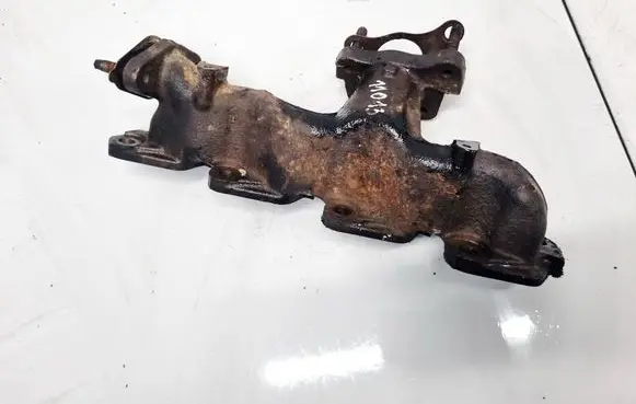 Nissan Pathfinder R51 Exhaust manifold 