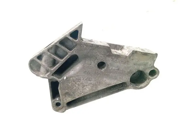 Volkswagen Golf VII Engine mounting bracket 04L199207