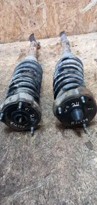 Mercedes-Benz E W211 Front shock absorber with coil spring A2113201113 2113201113 A2113200026