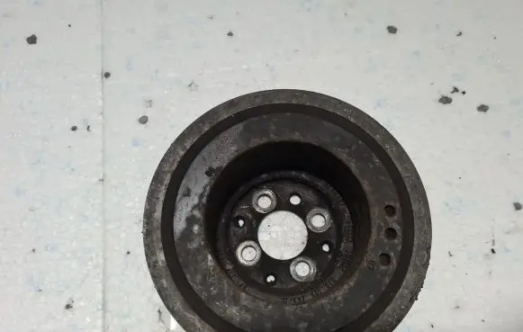 Audi A4 S4 B5 8D Crankshaft pulley 0Z8106243D