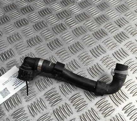 Engine coolant pipe/hose