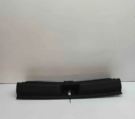 Trunk/boot sill cover protection