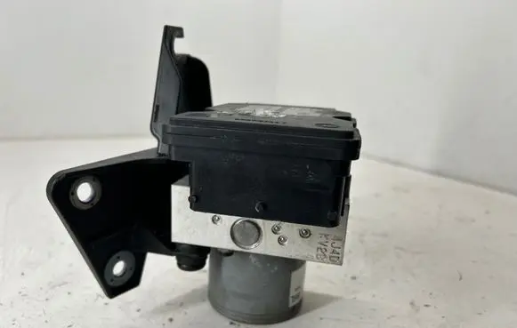 Buick Encore I ABS Pump 42643519 688250455