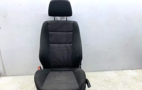Opel Zafira B Front driver seat