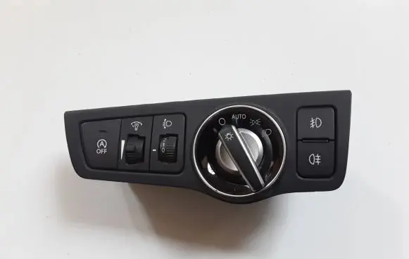Hyundai i40 Light switch 933003Z970
