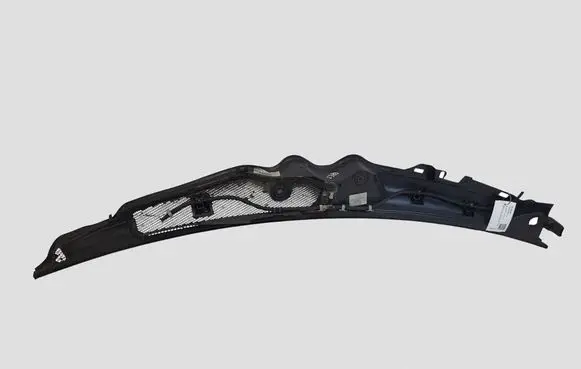 Mercedes-Benz C W204 Wiper trim A2048300013 PN204830901