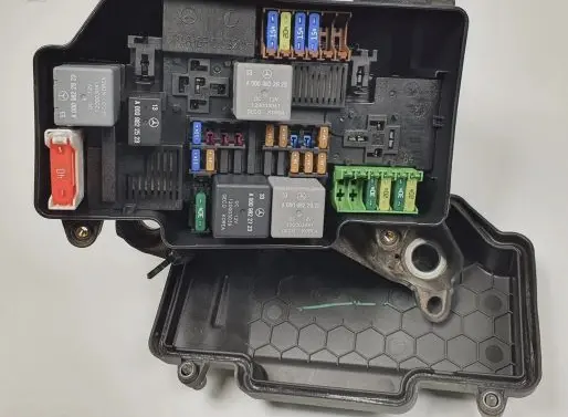 Mercedes-Benz GLC X253 C253 Fuse box set A2229063202