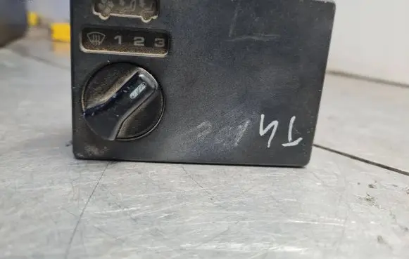 Volkswagen Transporter - Caravelle T4 Climate control unit 701959531