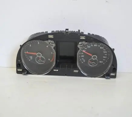 Volkswagen PASSAT B7 USA Speedometer (instrument cluster) 3AA920970J