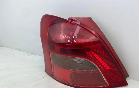Toyota Yaris Rear/tail lights 52143