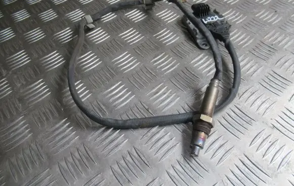 Mercedes-Benz S W222 Lambda probe sensor A0009057408