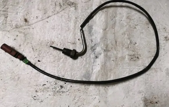 Volkswagen Caddy Exhaust gas temperature sensor 6X0973802A 964857