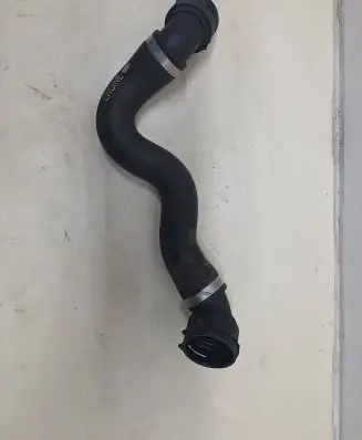 Mercedes-Benz C W205 Engine coolant pipe/hose A2055017484 625410 2024713