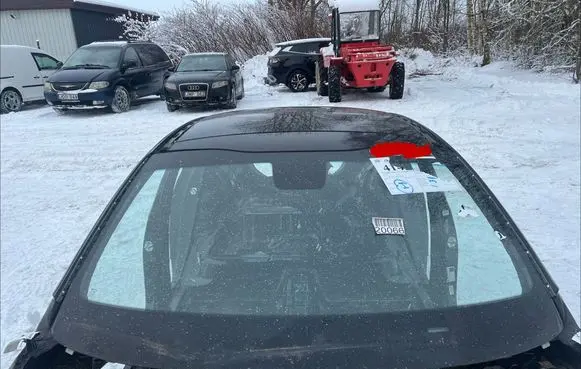 KIA Stinger Front windscreen/windshield window 