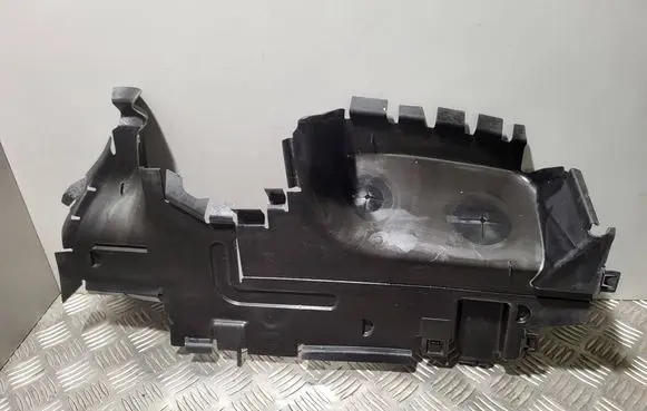Audi Q7 4M Intercooler air guide/duct channel 4M0121284 604901DH