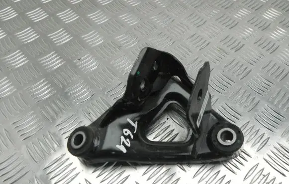 Tesla Model Y Engine mounting bracket 111023300C
