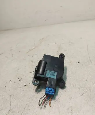 Hyundai Sonata Air flap motor/actuator D332DC4AA