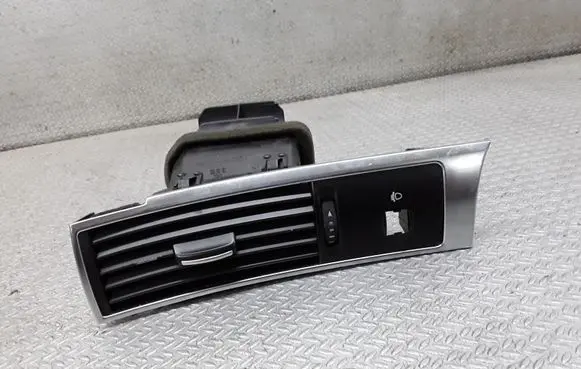 Audi A6 S6 C6 4F Dashboard side air vent grill/cover trim 4F1820901D